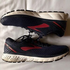 Brooks Ghost Running Shoe Navy Red and White